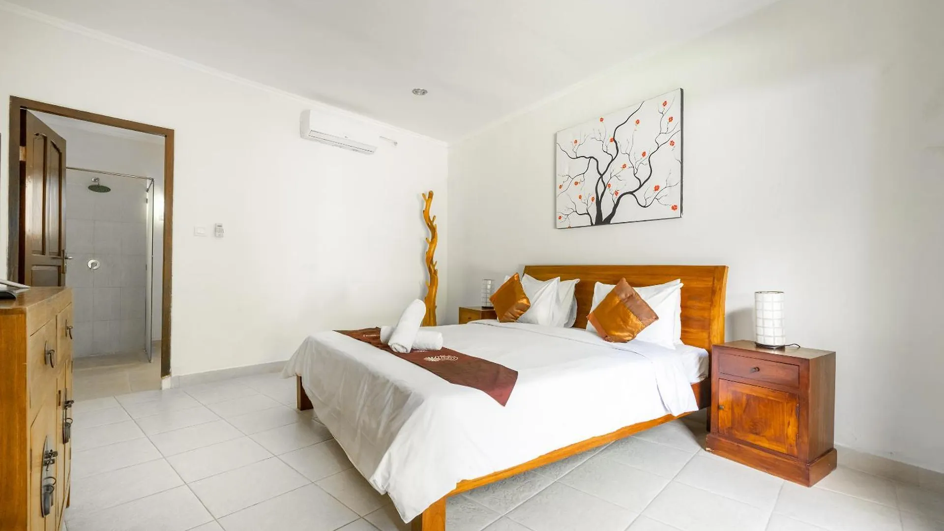 10 Bedroom Villa Vista Seminyak