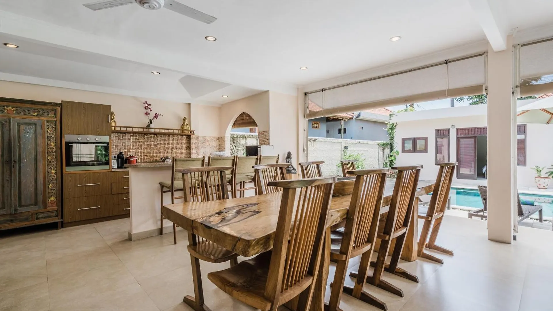 10 Bedroom Villa Vista Seminyak