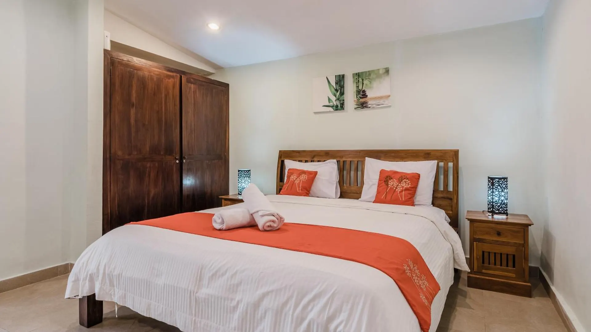 10 Bedroom Villa Vista Seminyak Indonesien