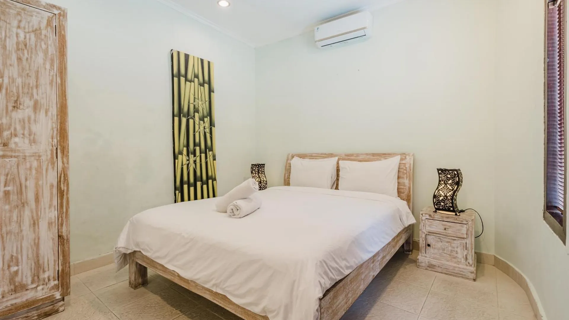 10 Bedroom Villa Vista Seminyak Indonesien