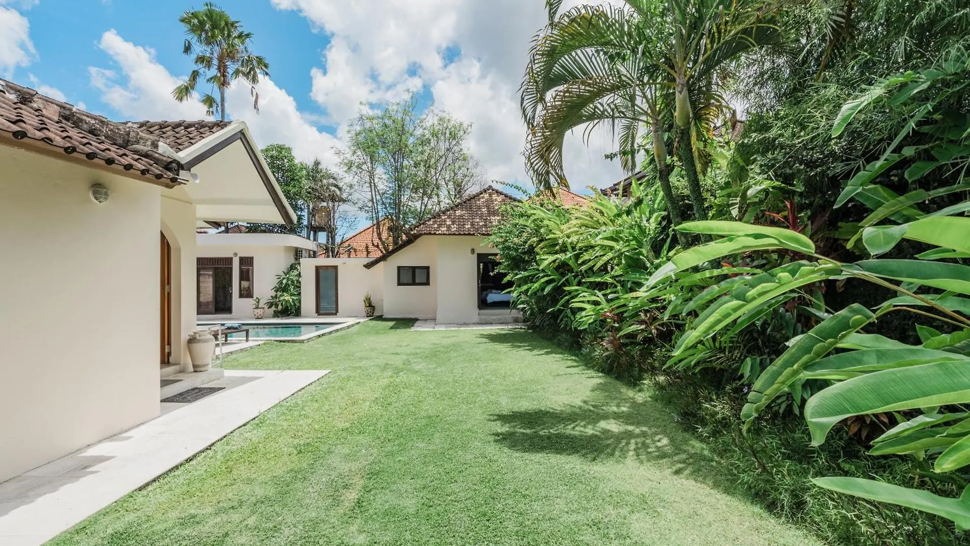 10 Bedroom Villa Vista Seminyak 0*,  Indonesië